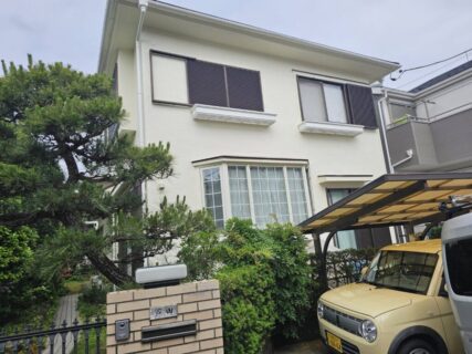 茅ヶ崎市A様邸 雨戸塗装完成状況