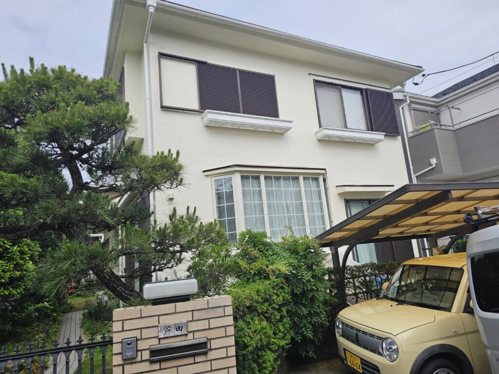 茅ヶ崎市A様邸 雨戸塗装完成状況